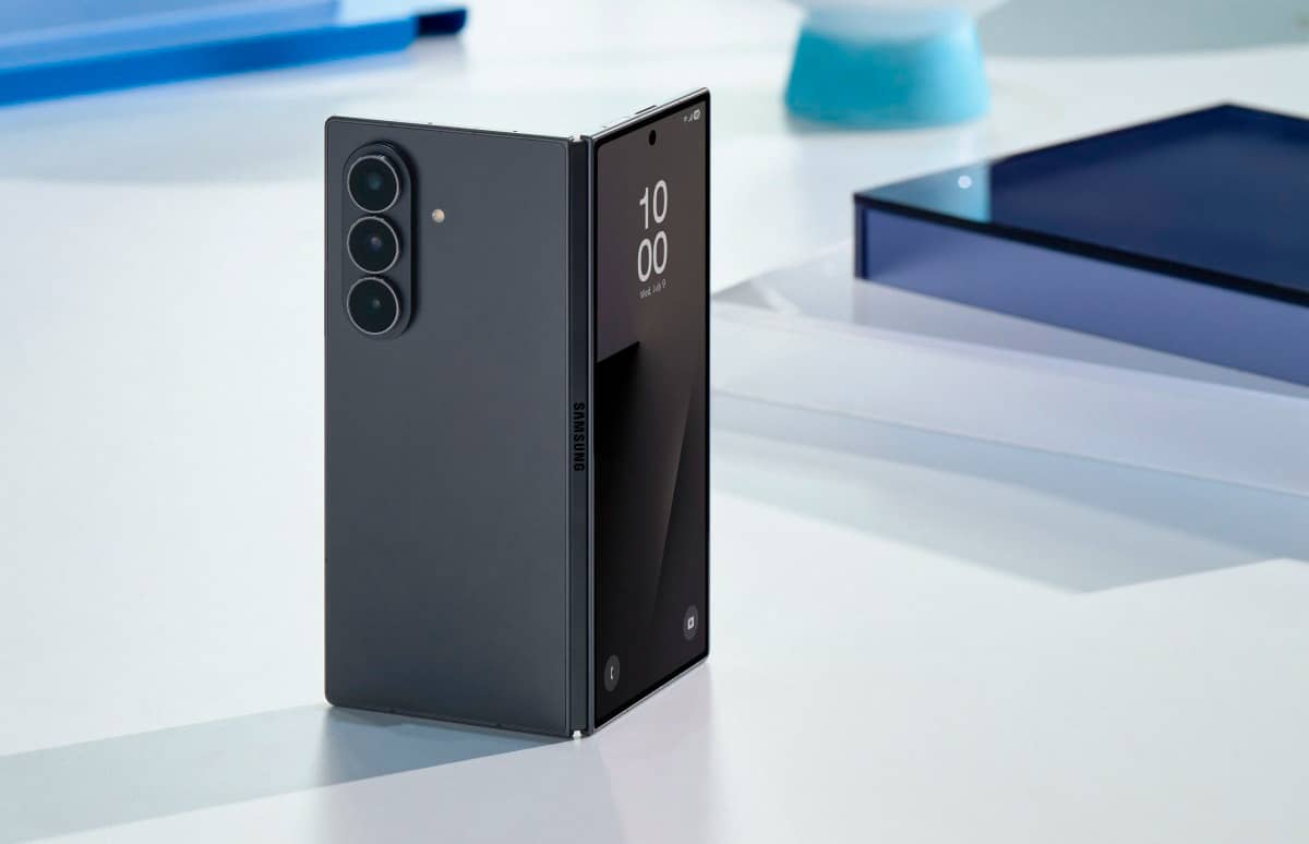 Samsung выпустила тонкий складной флагманский смартфон Galaxy Z Fold7