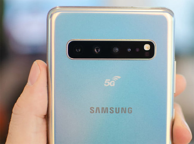 Samsung Galaxy S10 5G загружает 10 ГБ данных за полминуты в сетях 5G