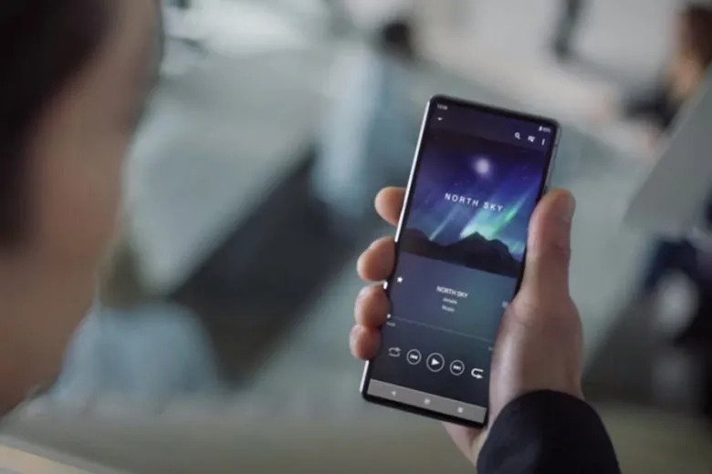 Sony показала загадочный смартфон в своих видеороликах