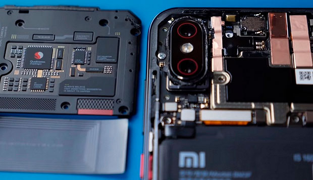 Раскрыт секрет «прозрачности» флагмана Xiaomi Mi 8 Explorer Edition