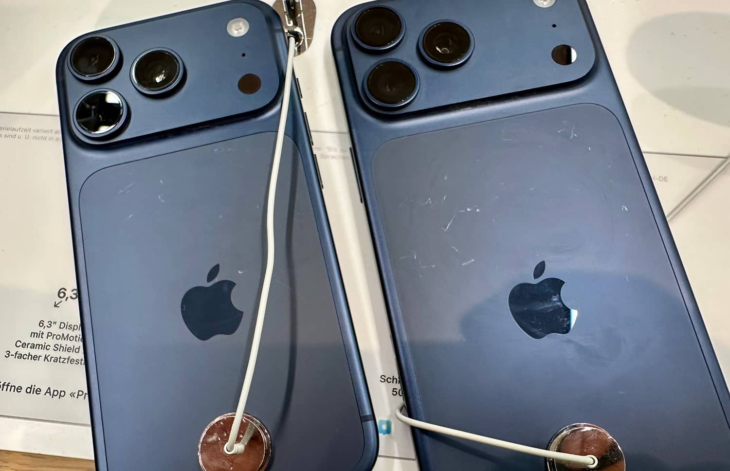 Apple уверяет, что следы на корпусе iPhone 17 Pro — это не царапины