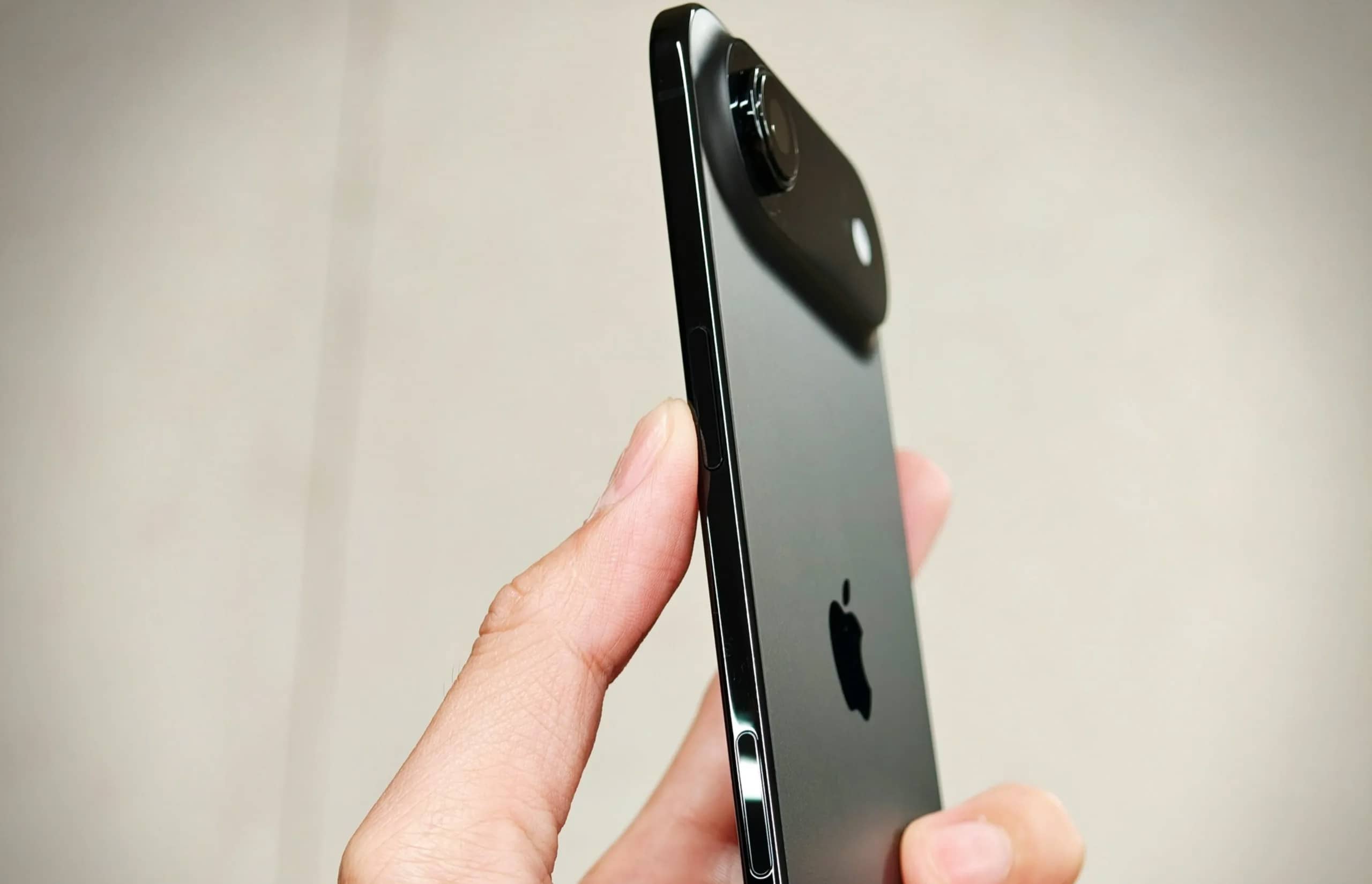 Apple готовит iPhone Air 2: что изменится в ультратонком смартфоне