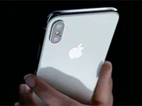 iPhone X остался целым после падения с высоты 3,5 км