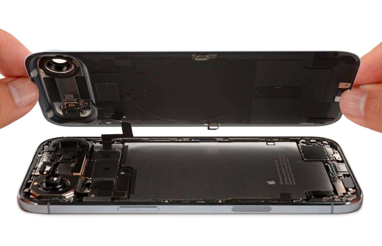 iFixit оценили ремонтопригодность тонкого смартфона iPhone Air