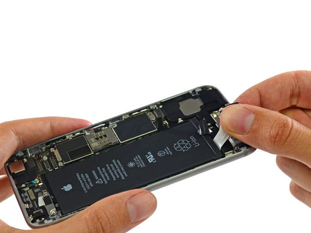 Официальная замена аккумулятора в старом iPhone теперь стоит $29