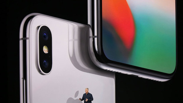 Первые распаковки и обзоры iPhone X