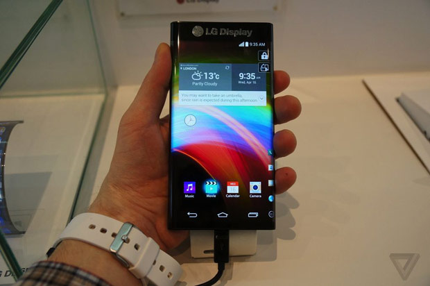 LG в ближайшее время запустит смартфон G Edge с изогнутым дисплеем