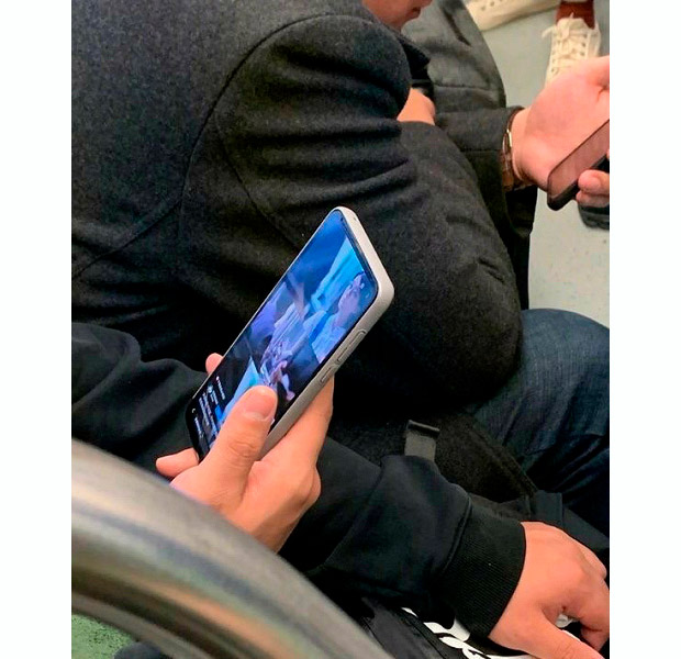 В Сеть попало первое живое фото смартфона Redmi K30