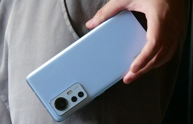 China Mobile купила 650 000 смартфонов серии Xiaomi 12