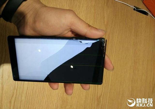 Xiaomi Mi Mix лучше вообще не ронять