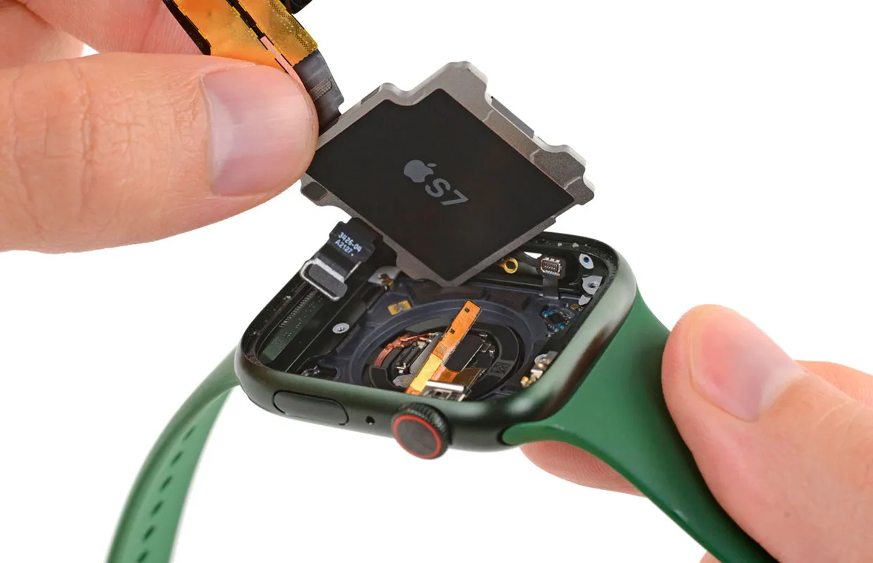 Оценена ремонтопригодность смарт-часов Apple Watch Series 7