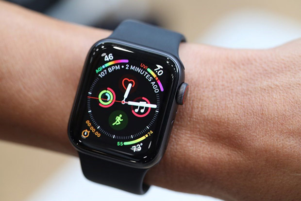 Смарт-часы Apple Watch спасли жизнь владельцу, упавшему в реку