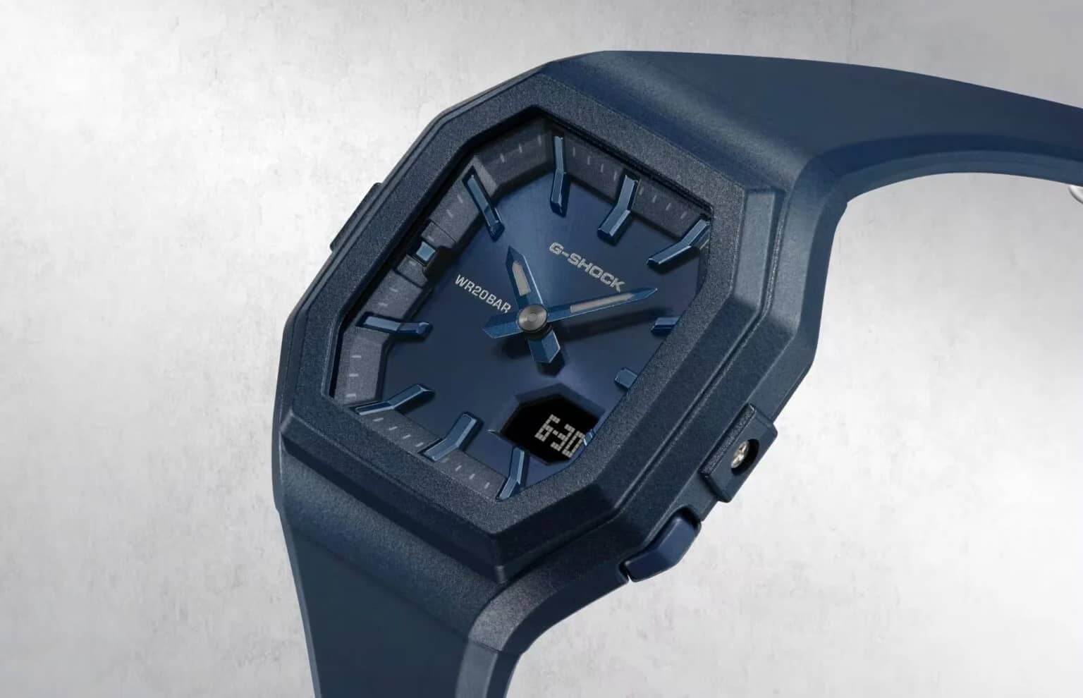 Casio представила компактные часы G-SHOCK GMA-S160 с корпусом весом 31 г