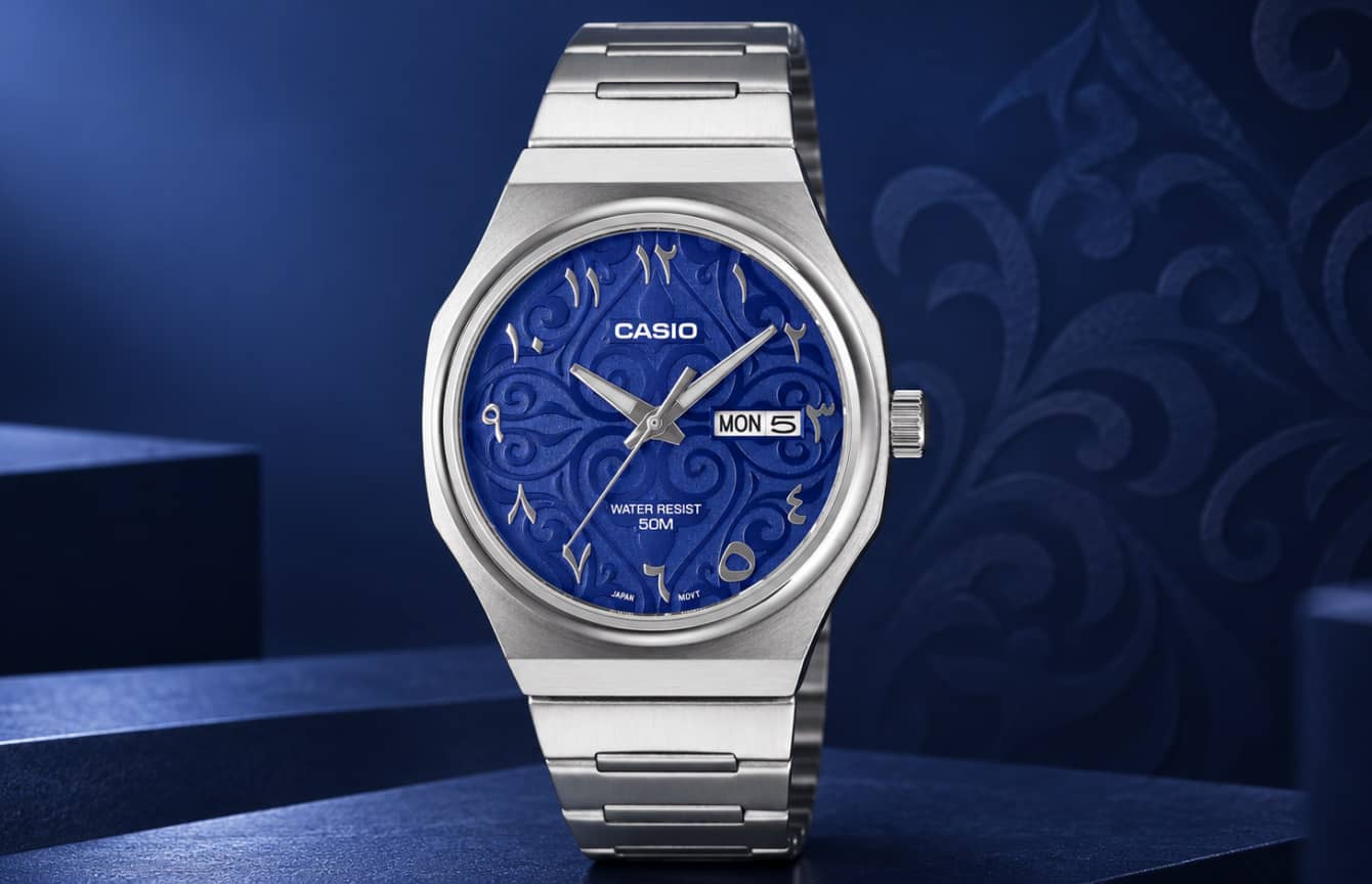 Casio представила серию часов MTP-E735AR с интегрированным браслетом