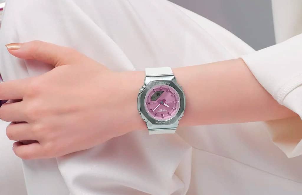 Casio представила часы серии G-SHOCK GM-S2110