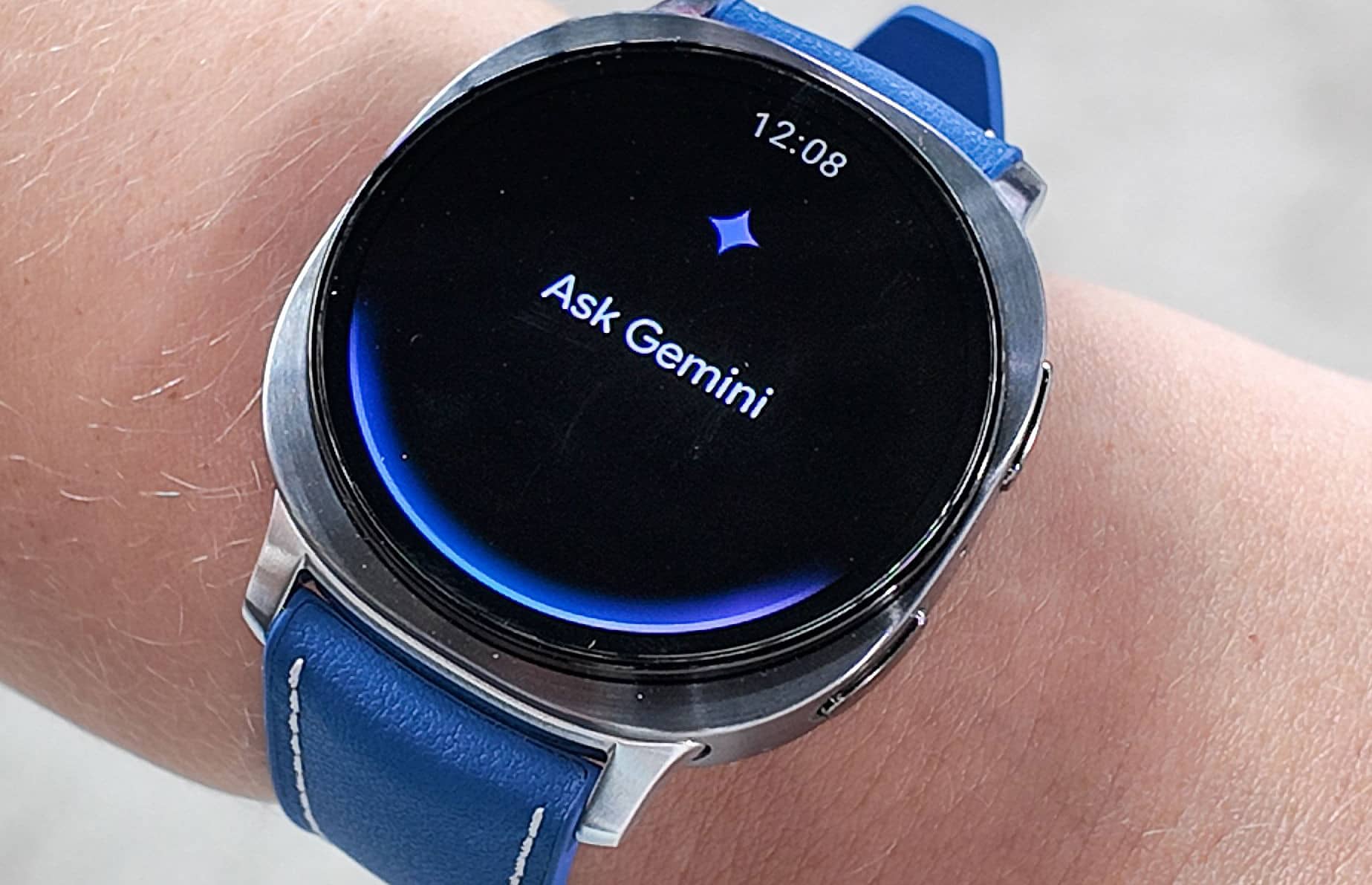 Samsung показала новые Galaxy Watch перед презентацией: ИИ, титановый корпус и рекордная автономность