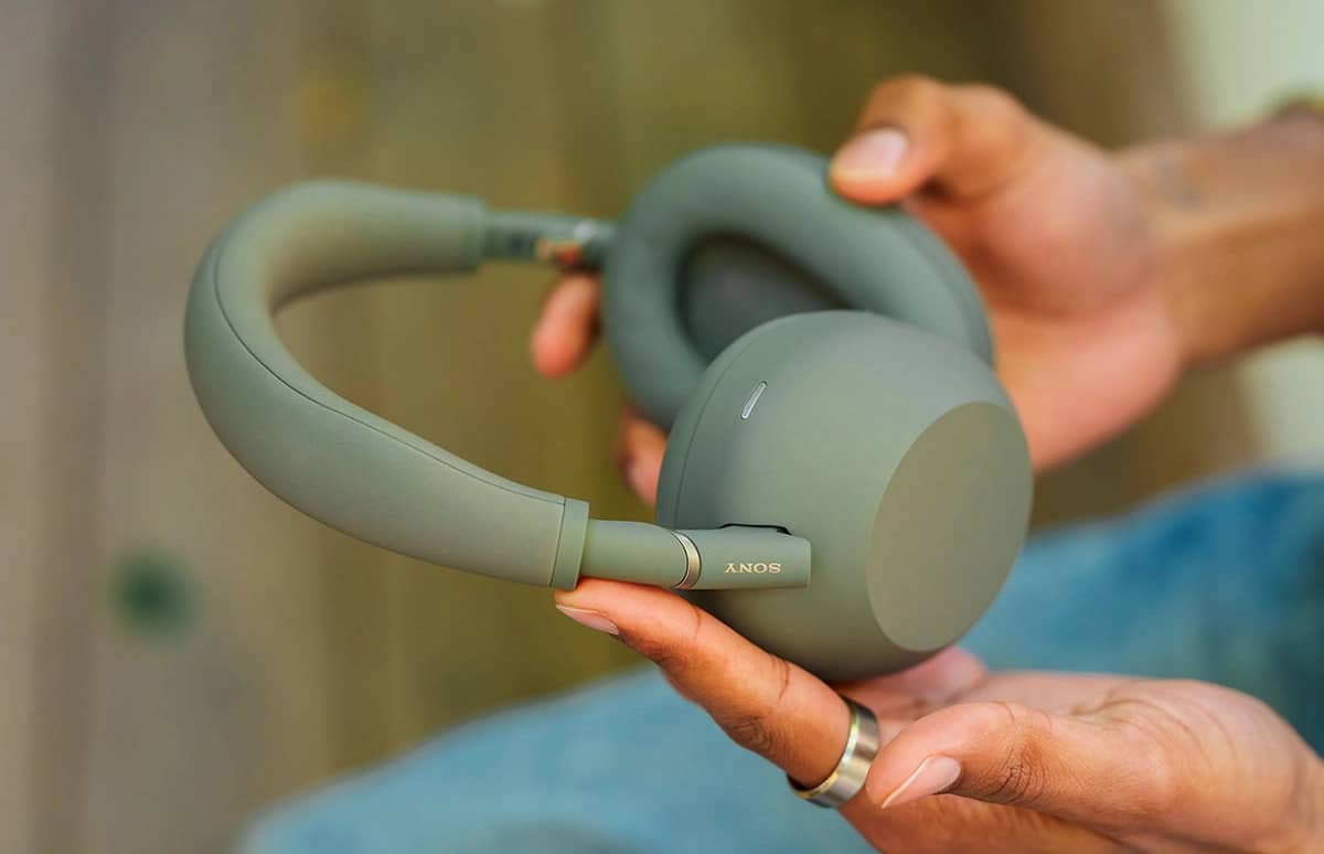 Sony неожиданно обновила WH-1000XM6: флагманские наушники получили новый цвет Olive Gray