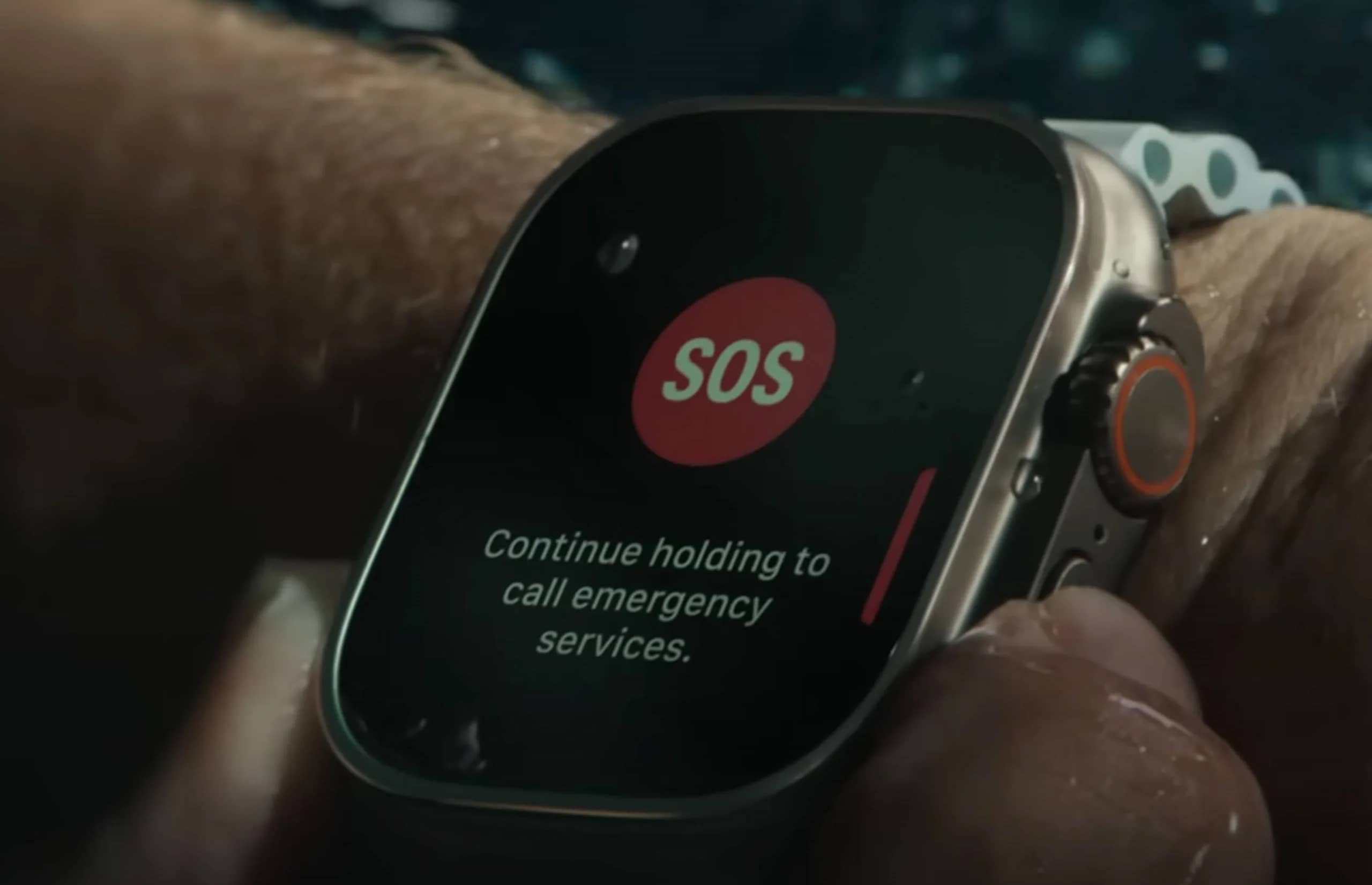 Apple показала, как Apple Watch спасли жизнь после тяжелого падения: часы сами вызвали экстренные службы