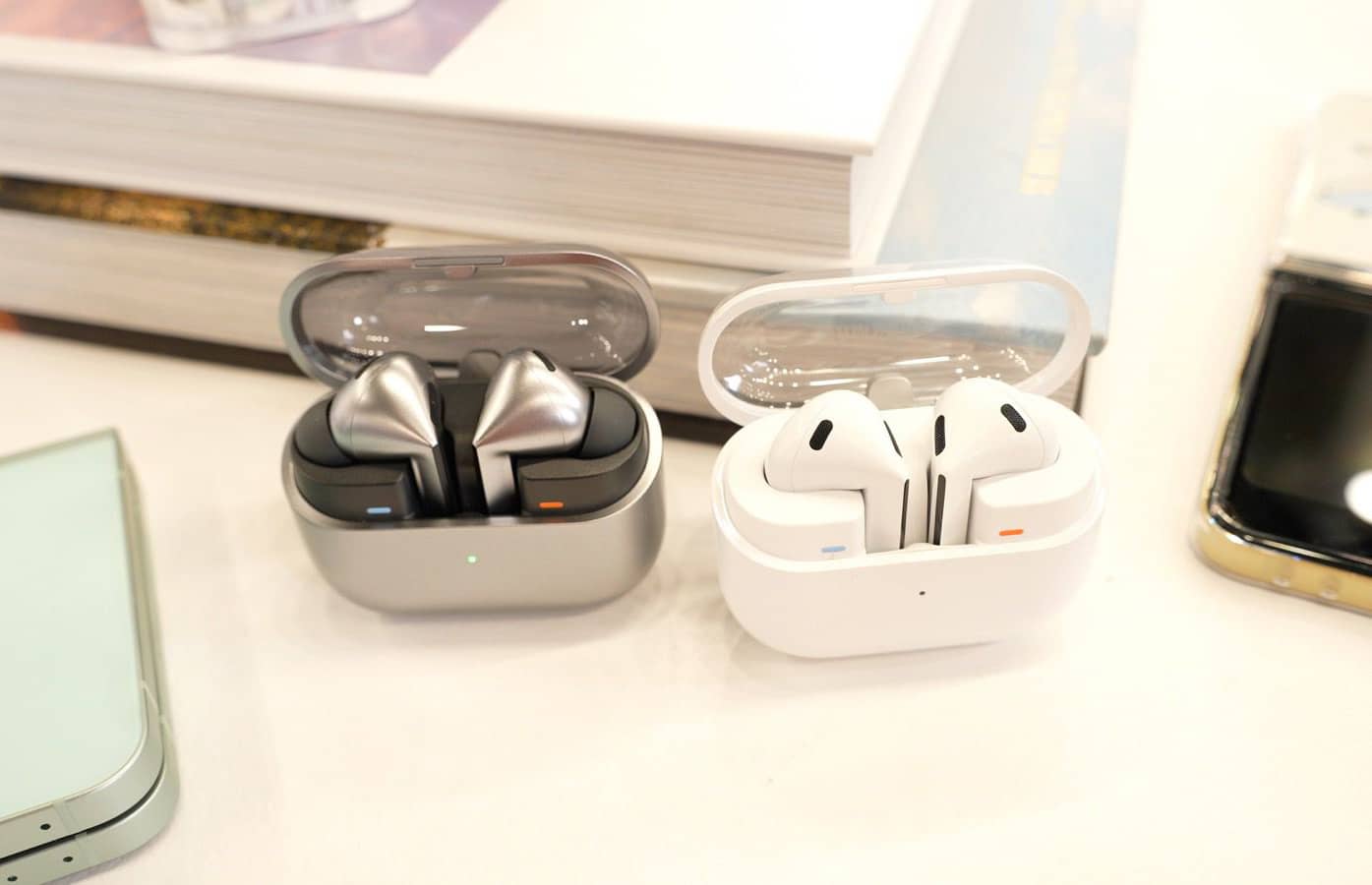 Galaxy Buds получат функцию слухового аппарата: Samsung получила одобрение FDA