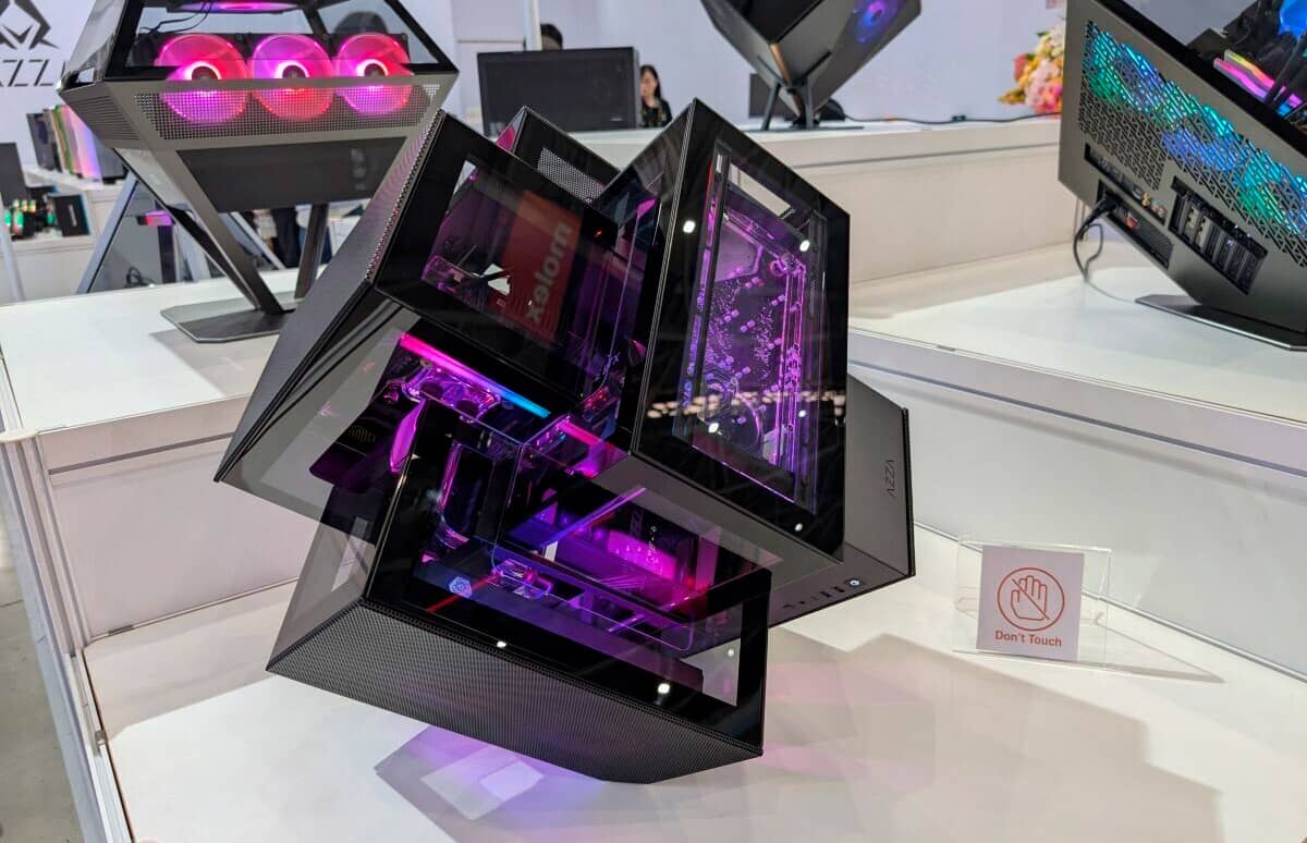 Представлен уникальный системный блок для ПК Azza Cube Case