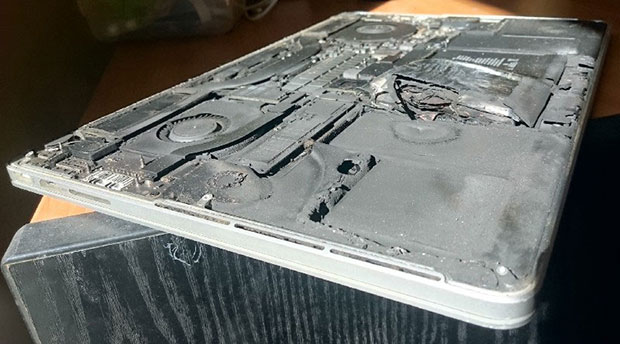 MacBook Pro беспричинно взорвался и нанес ожоги