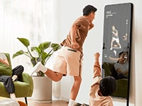 Baidu выпустила умное фитнес-зеркало с 43-дюймовым IPS-экраном