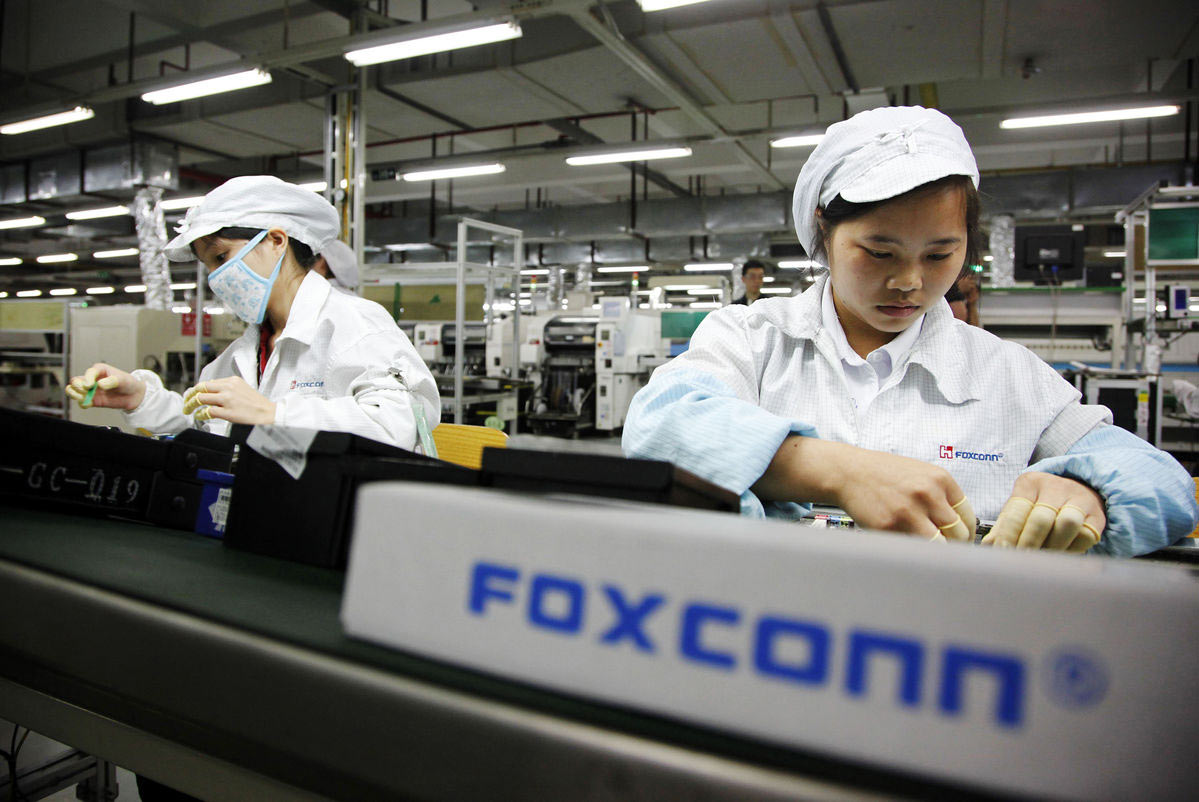 Foxconn хочет построить завод в Саудовской Аравии