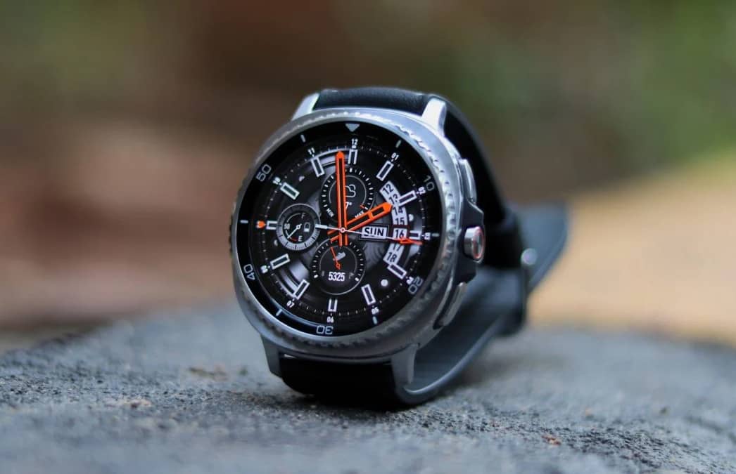 Swatch требует от Samsung 170 млн долларов из-за дизайна циферблатов