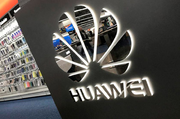 Apple оскорбляли со взломанного аккаунта Huawei