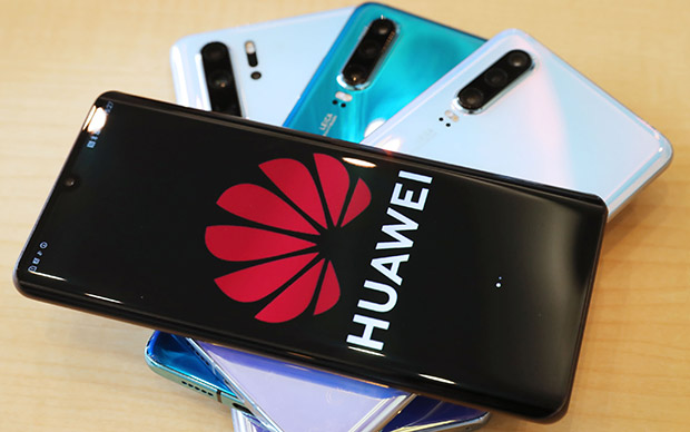 Huawei постепенно догоняет Samsung на рынке смартфонов