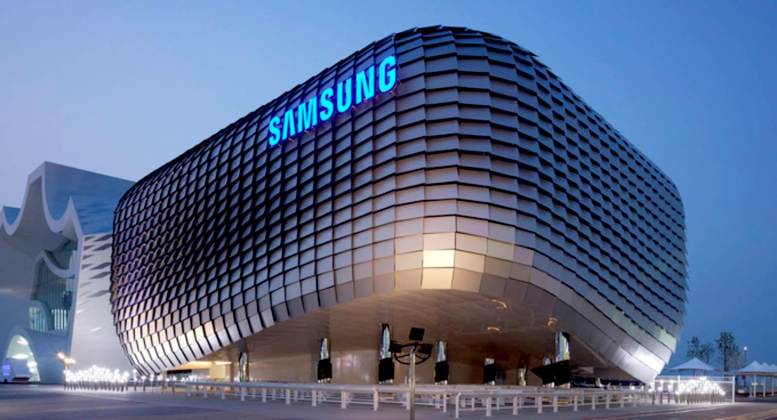 Samsung пришлось сократить производство смартфонов из-за глобального падения спроса