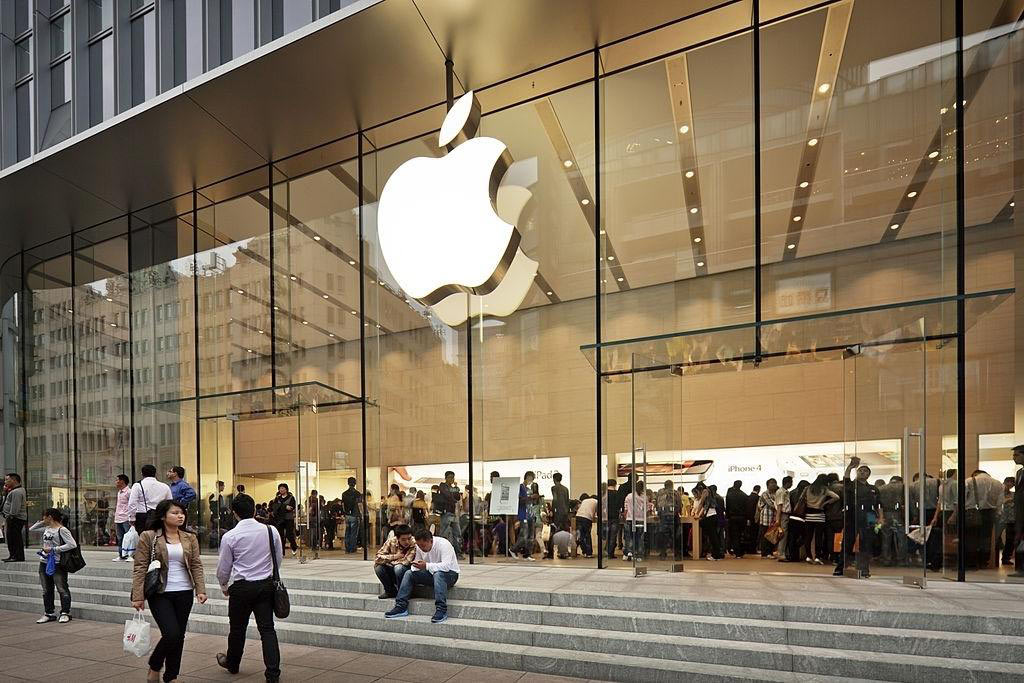 Сотрудники магазинов Apple устроили забастовку, жалуясь на плохие условия труда