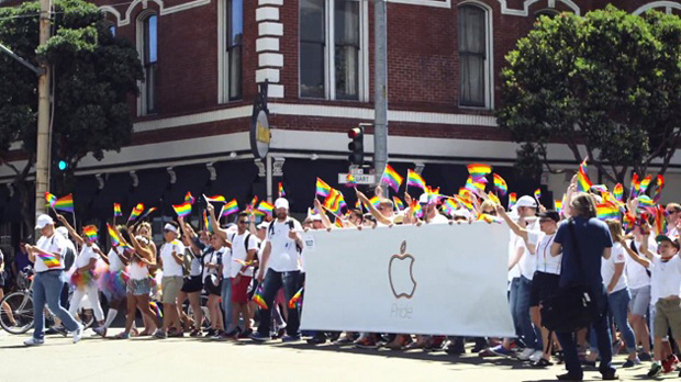 Apple уволила сотрудника, выступающего против ЛГБТ-сообщества
