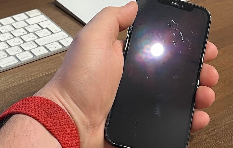 Xiaomi доказала, что зубная паста не избавит экран смартфона от царапин