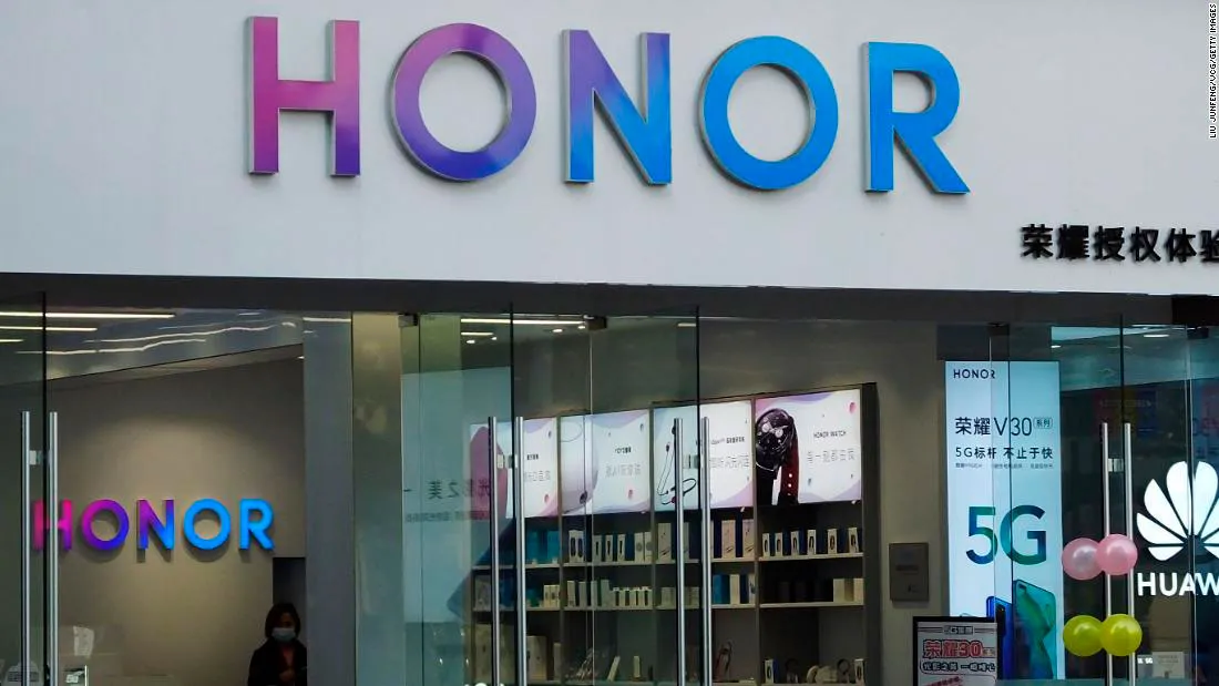 Honor начала регистрировать собственные суббренды