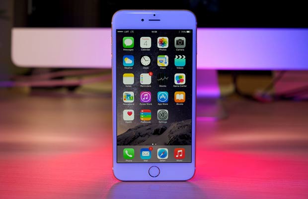 Apple прогнозирует первый с 2007 года спад продаж iPhone
