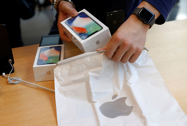 Qualcomm жалуется на то, что Apple продолжает продавать iPhone в Китае