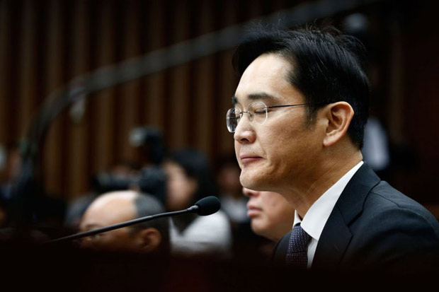Выдан ордер на арест руководителя Samsung