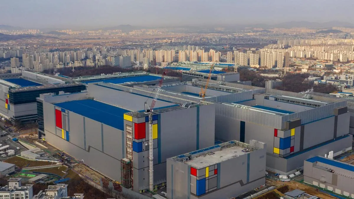 Samsung выделяет на строительство двух заводов $45 млрд