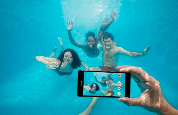 Sony запретила купать смартфоны под водой