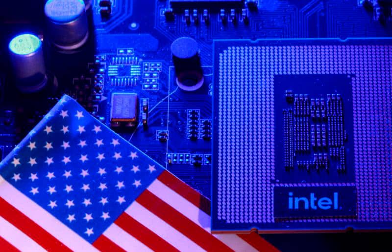 США отзывают лицензии Samsung и SK Hynix на производство чипов в Китае