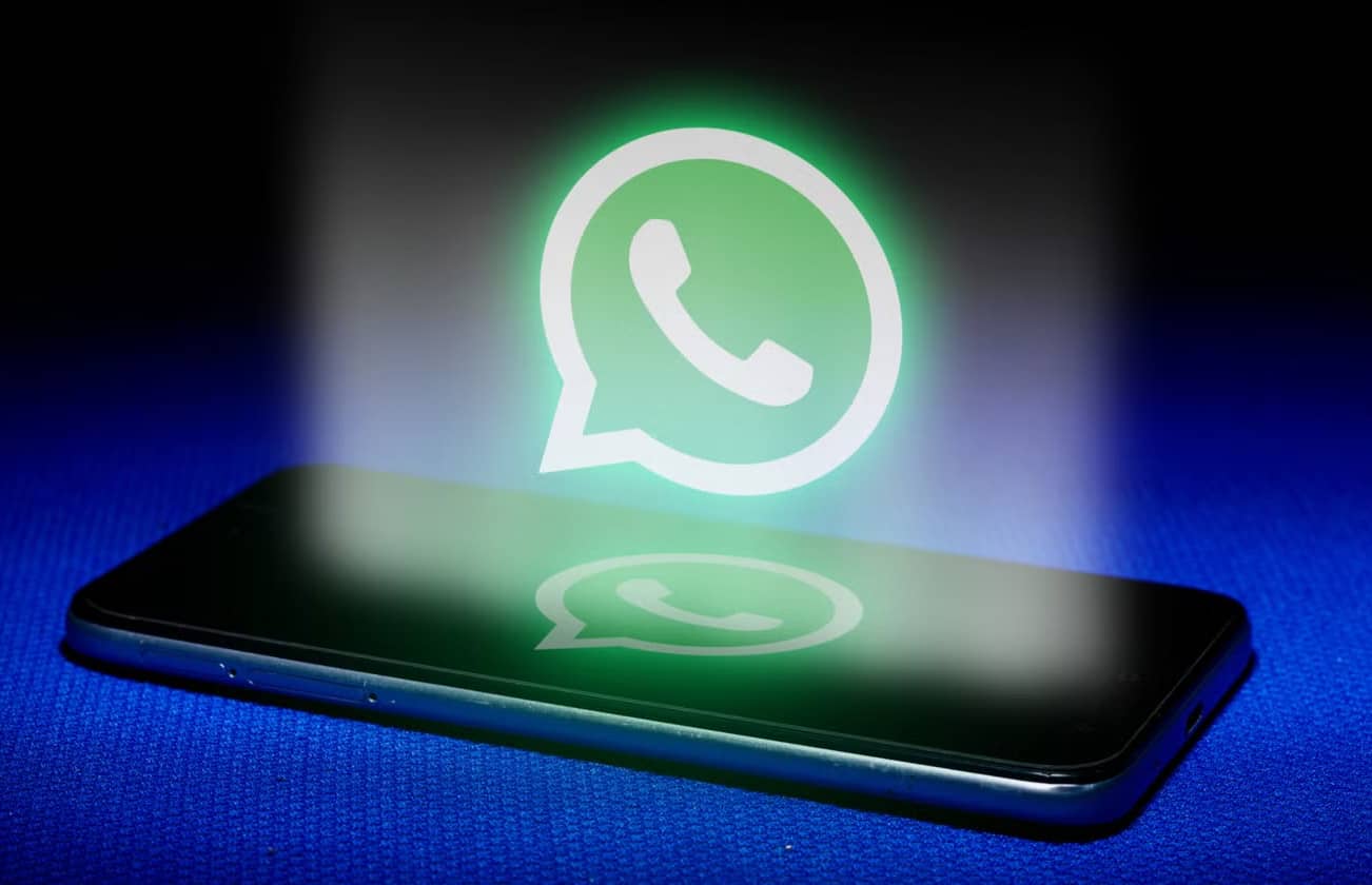 Обычное сообщение в WhatsApp несет точные координаты в момент отправки