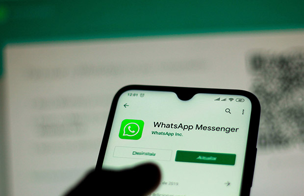 Одно сообщение моментально удаляет всех пользователей из чата WhatsApp