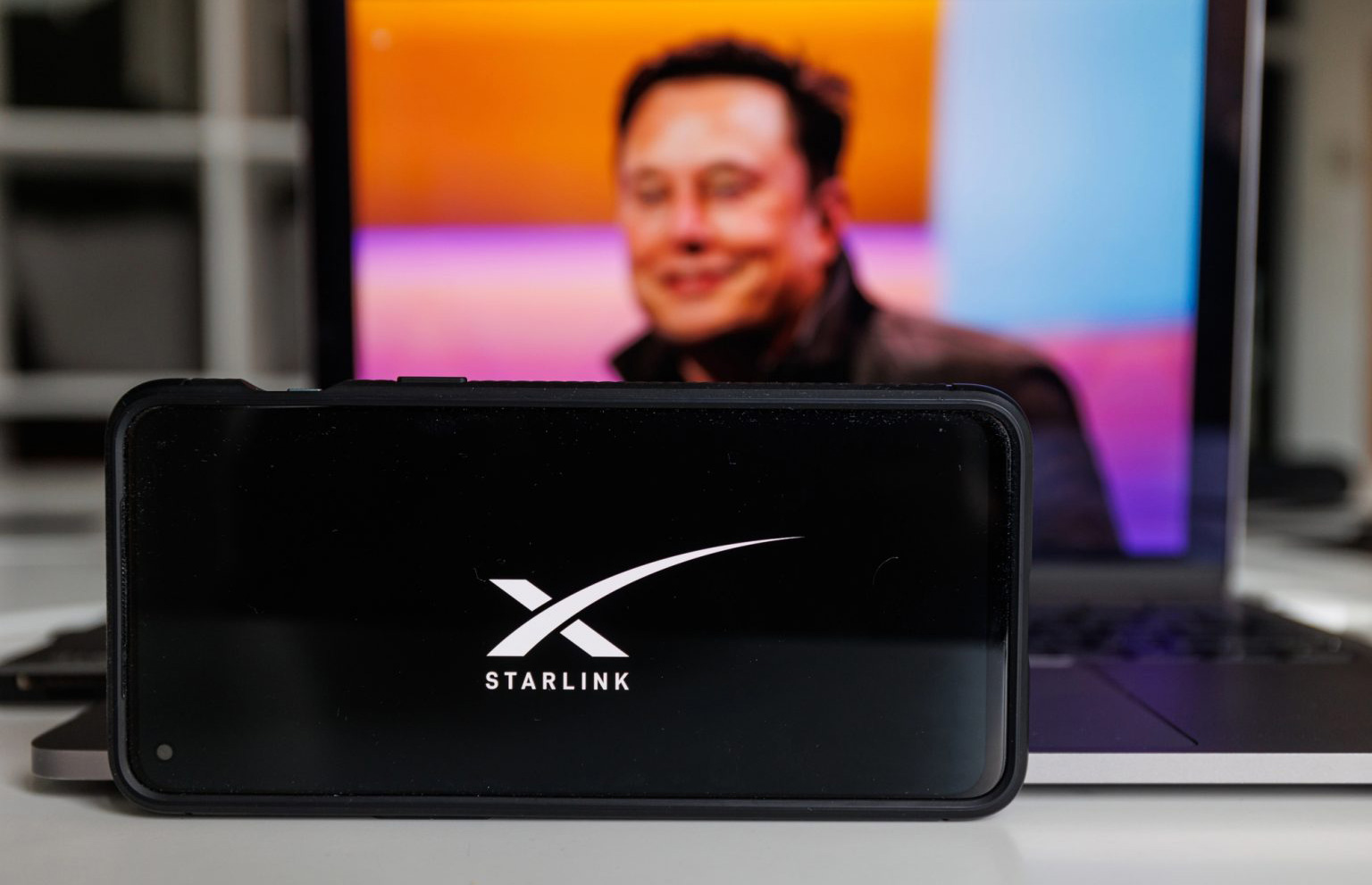 Starlink готовится стать мобильным оператором: SpaceX намерена бросить вызов Verizon, AT&T и T-Mobile