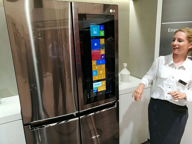 Представлен первый в мире холодильник на Windows 10