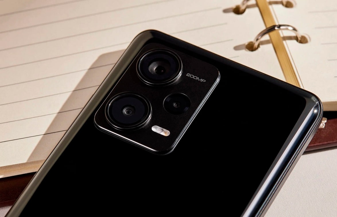 Redmi за одну хвилину продала понад 350 тисяч смартфонів серії Note 12