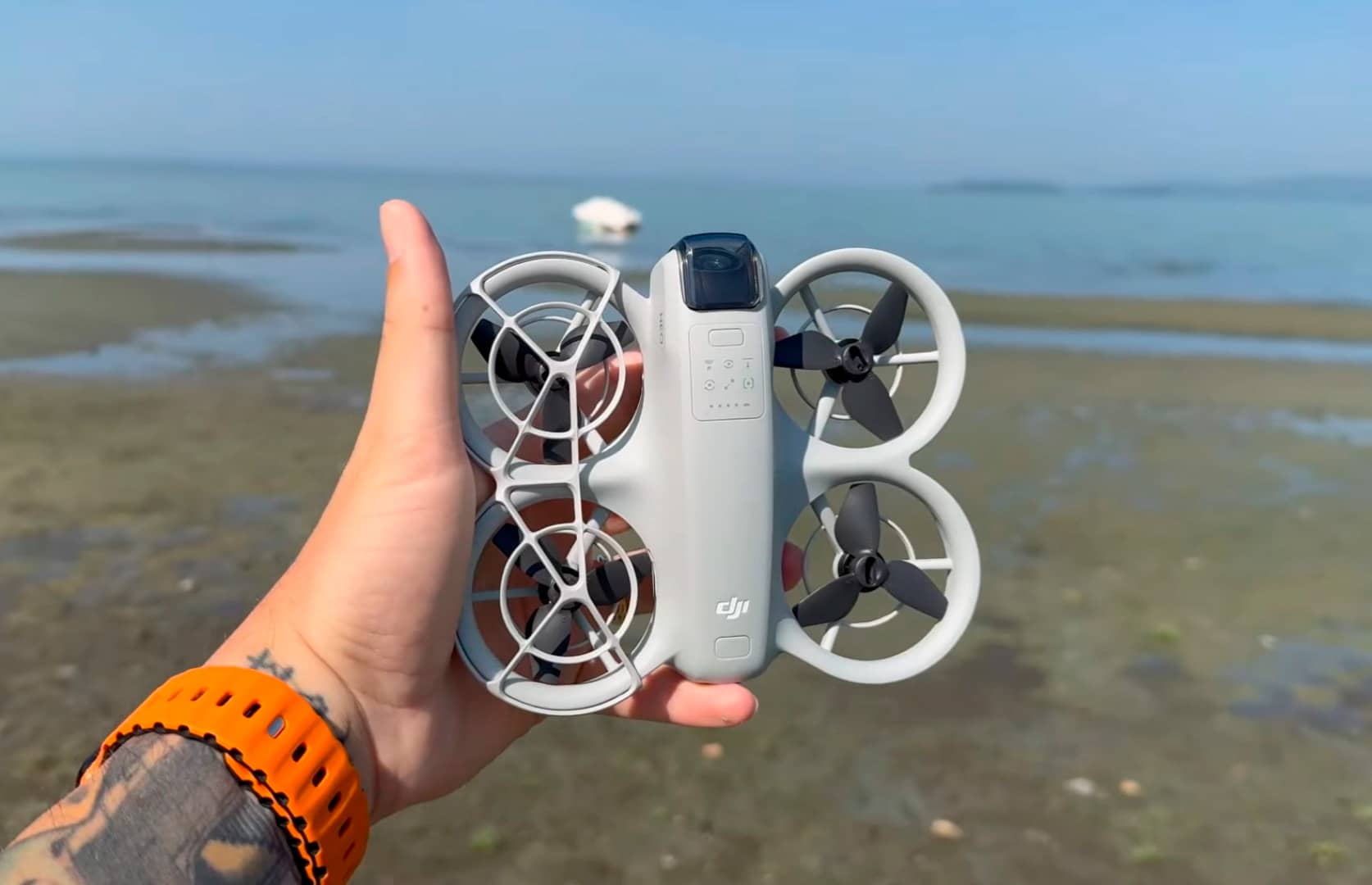 Крихітний дрон DJI Neo показали на відео