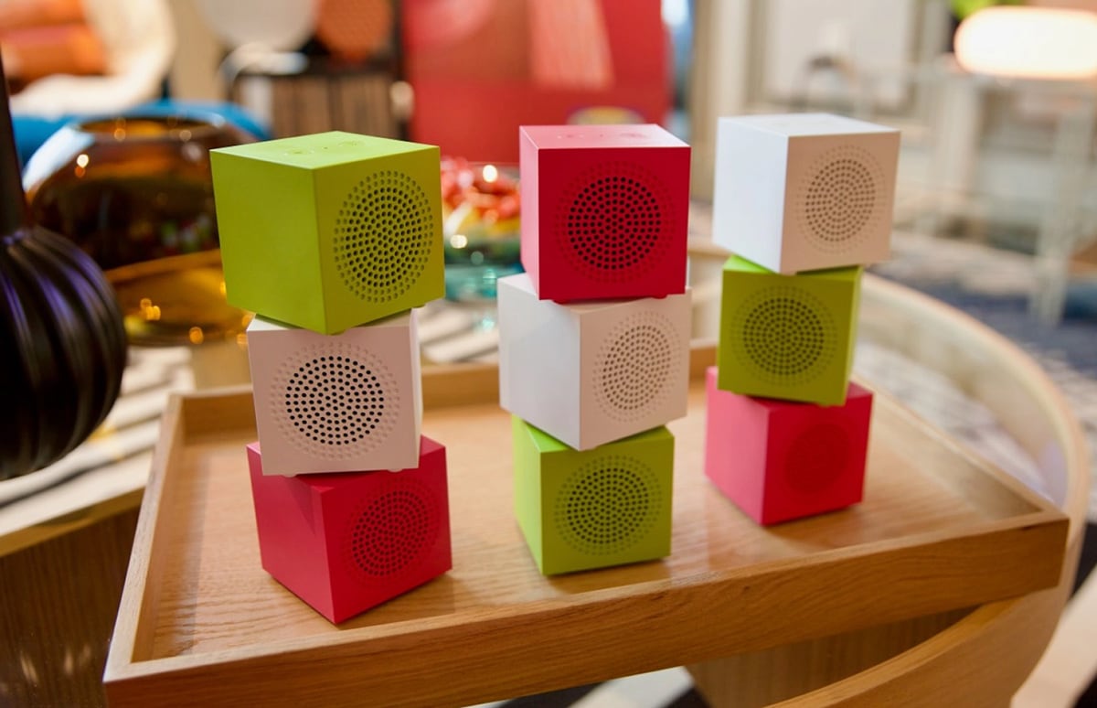IKEA показала Bluetooth-колонки Kallsup у вигляді маленьких кубиків