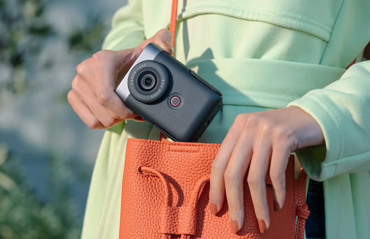 Canon представила фліп-камеру PowerShot V10 для відеоблогерів