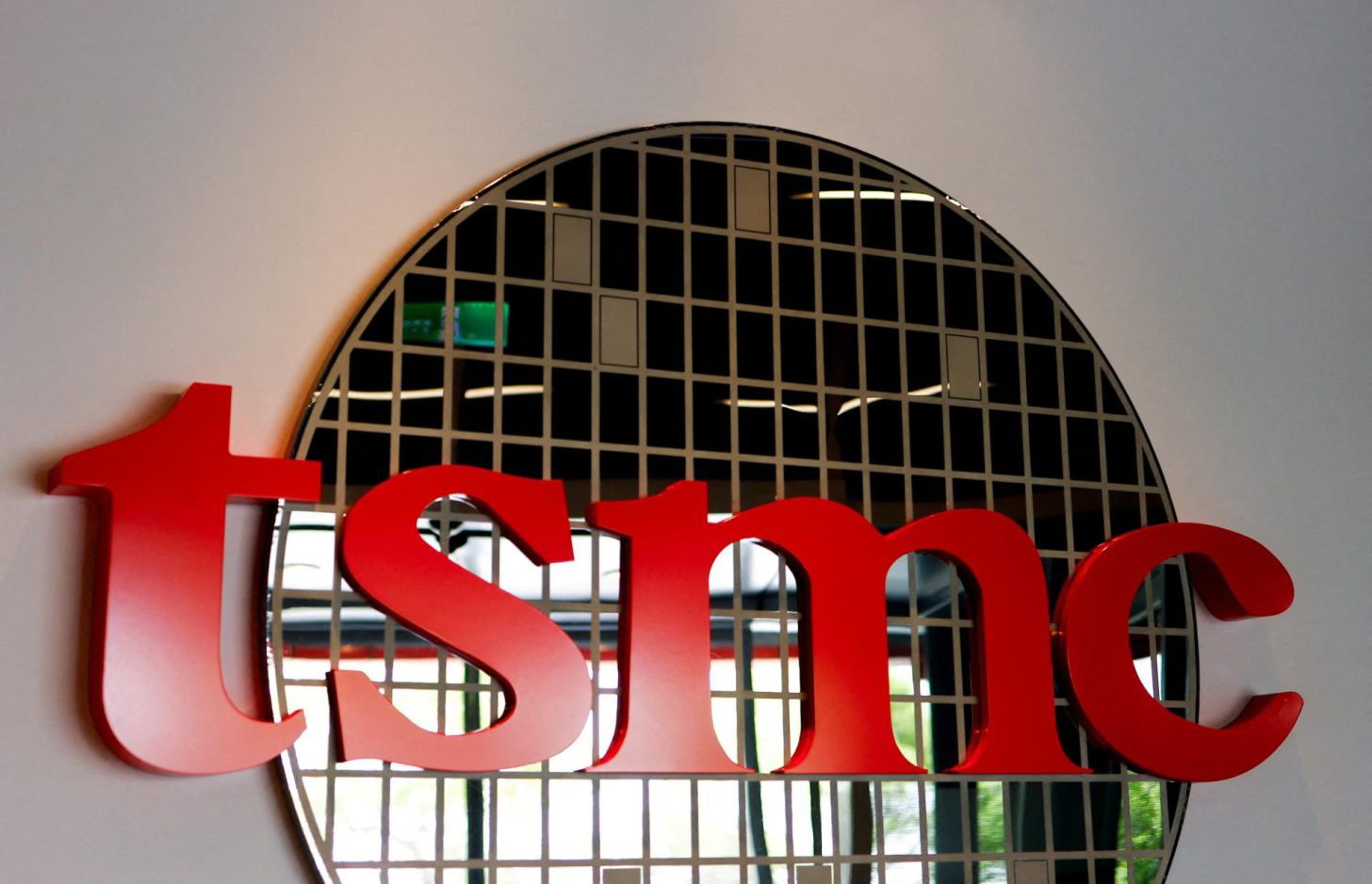 TSMC прибере китайське обладнання з виробництва 2-нм чипів